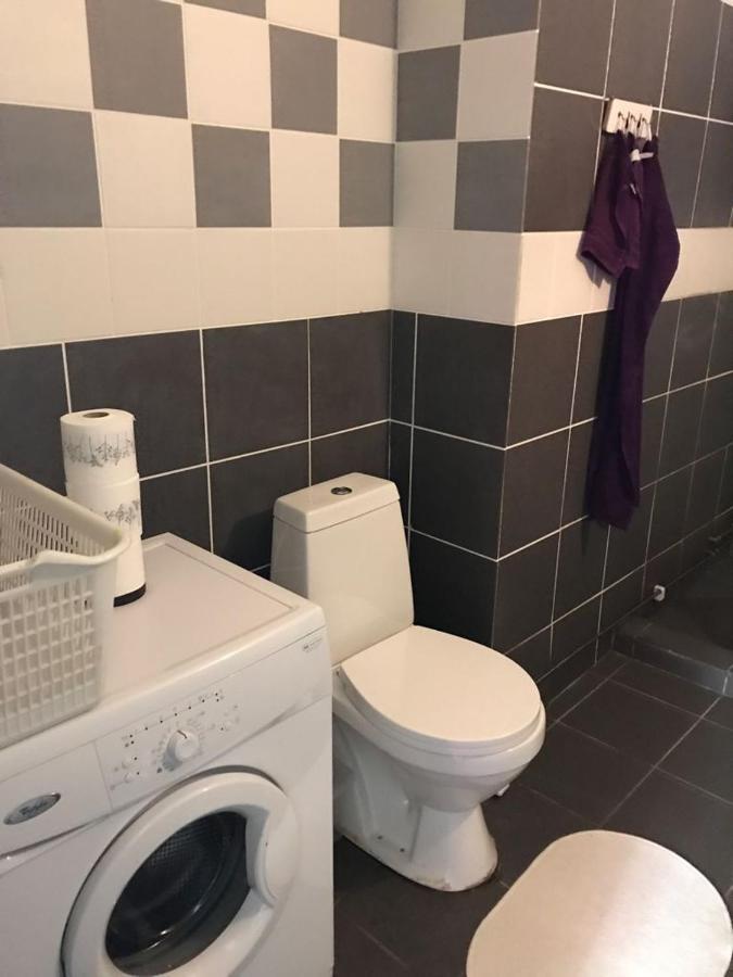 Vacker Hus I Naturen Fröseke Esterno foto